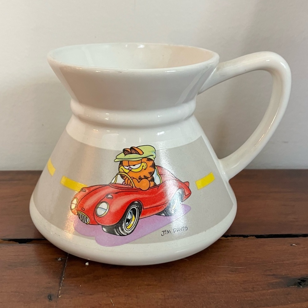 Garfield Car Design White Ceramic Mug. Enesco. Vintage 1978 Garfield ! EUC!